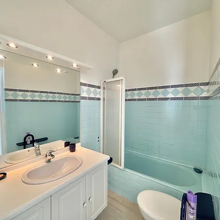 Corse Azur Pieds Dans L'eau Ajaccio (Corsica)