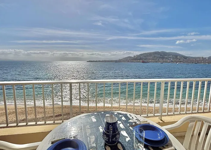 Corse Azur Pieds Dans L'eau *